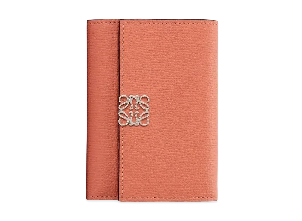 ロエベ アナグラム バーティカル ウォレット スモール (ペブルグレインカーフ) "ピンクチューリップ" C821S33X01 0010593614