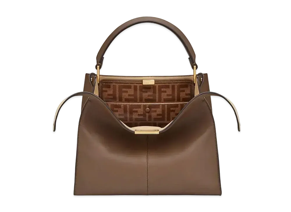 フェンディ ピーカブー エックスライト ミディアム レザー バッグ "ブラウン" 8BN310A5E9F1QTQ