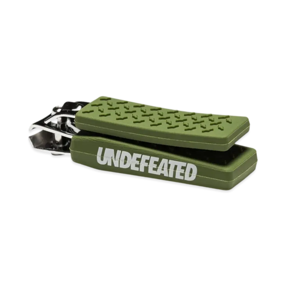 UNDEFEATED Nail Clipper "Olive"