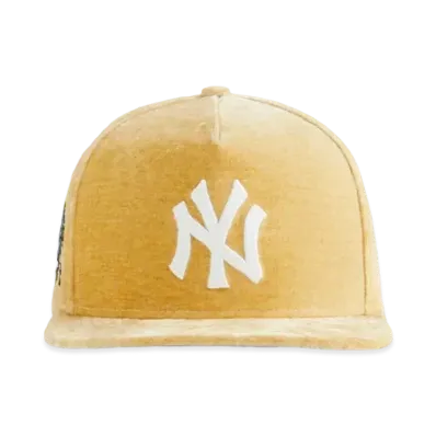 Kith x New Era x the New York Yankees Chenille 9Fifty A-Frame Snapback "Sharp"
