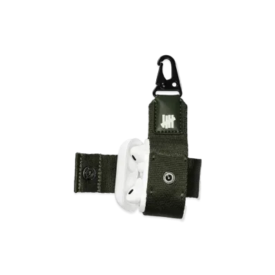 UNDEFEATED Airpod Keychain "Olive"