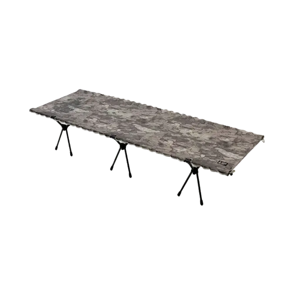 NEIGHBORHOOD x HELINOX . Cot High "Camouflage"