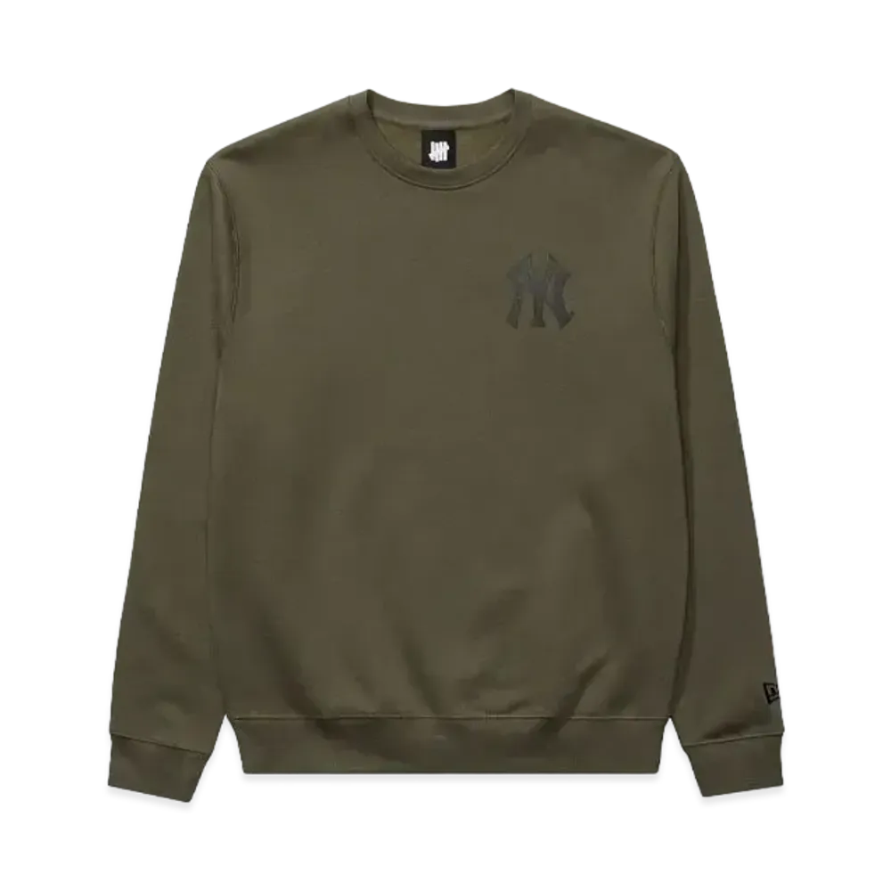 UNDEFEATED x NEW ERA NY YANKEES Crewneck "Olive"