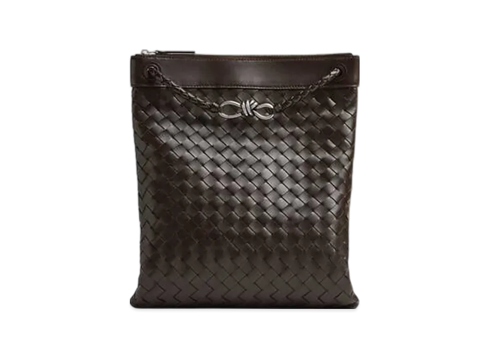 Bottega Veneta Flat Andiamo Messenger "Fondant"