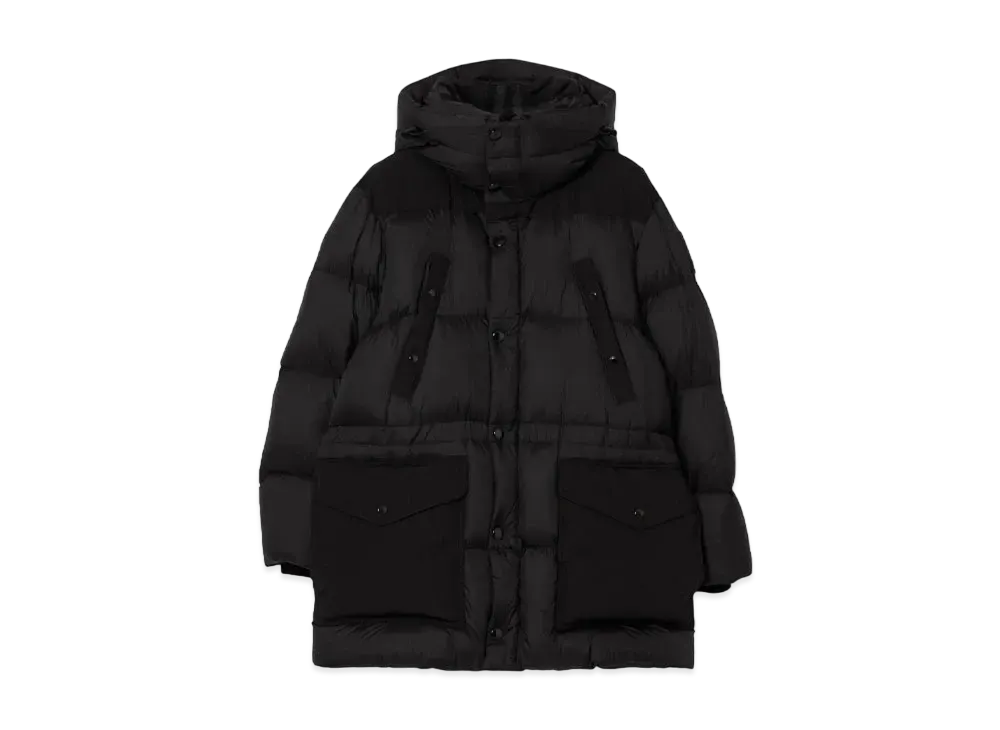 Burberry Men's Nylon Puffer Coat "Black"