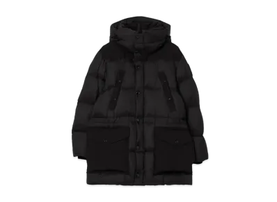 Burberry Men's Nylon Puffer Coat "Black"