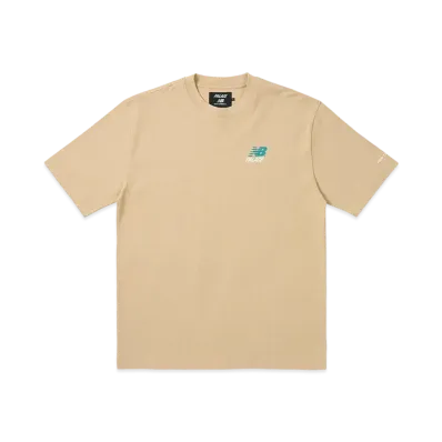 PALACE NEW BALANCE Logo T-Shirt "Tan"