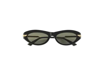 Bottega Veneta Classic Cat Eye Sunglasses "Black/Grey"