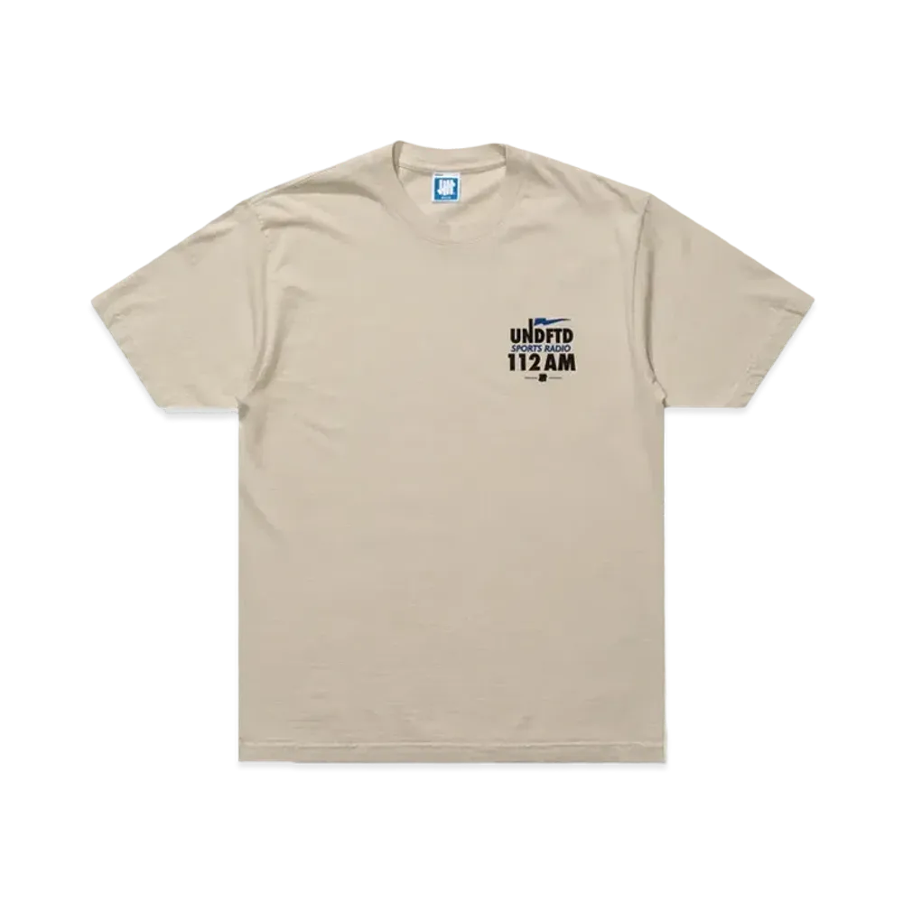 UNDEFEATED Sports Radio S/S Tee "Beige"