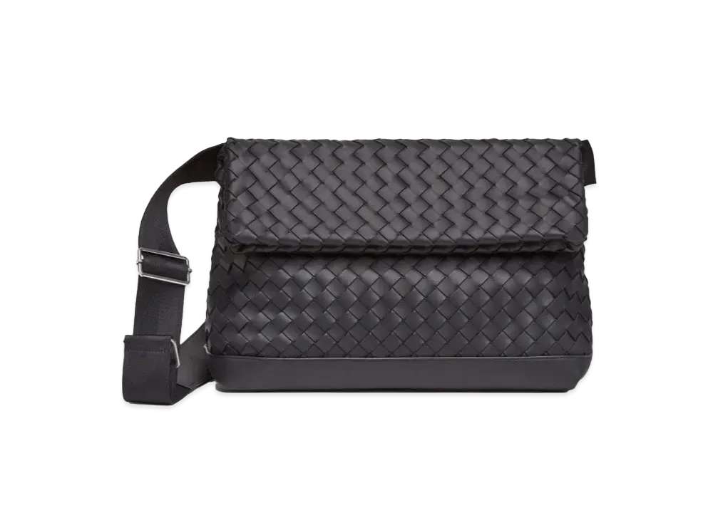 Bottega Veneta Classic Intrecciato "Black"