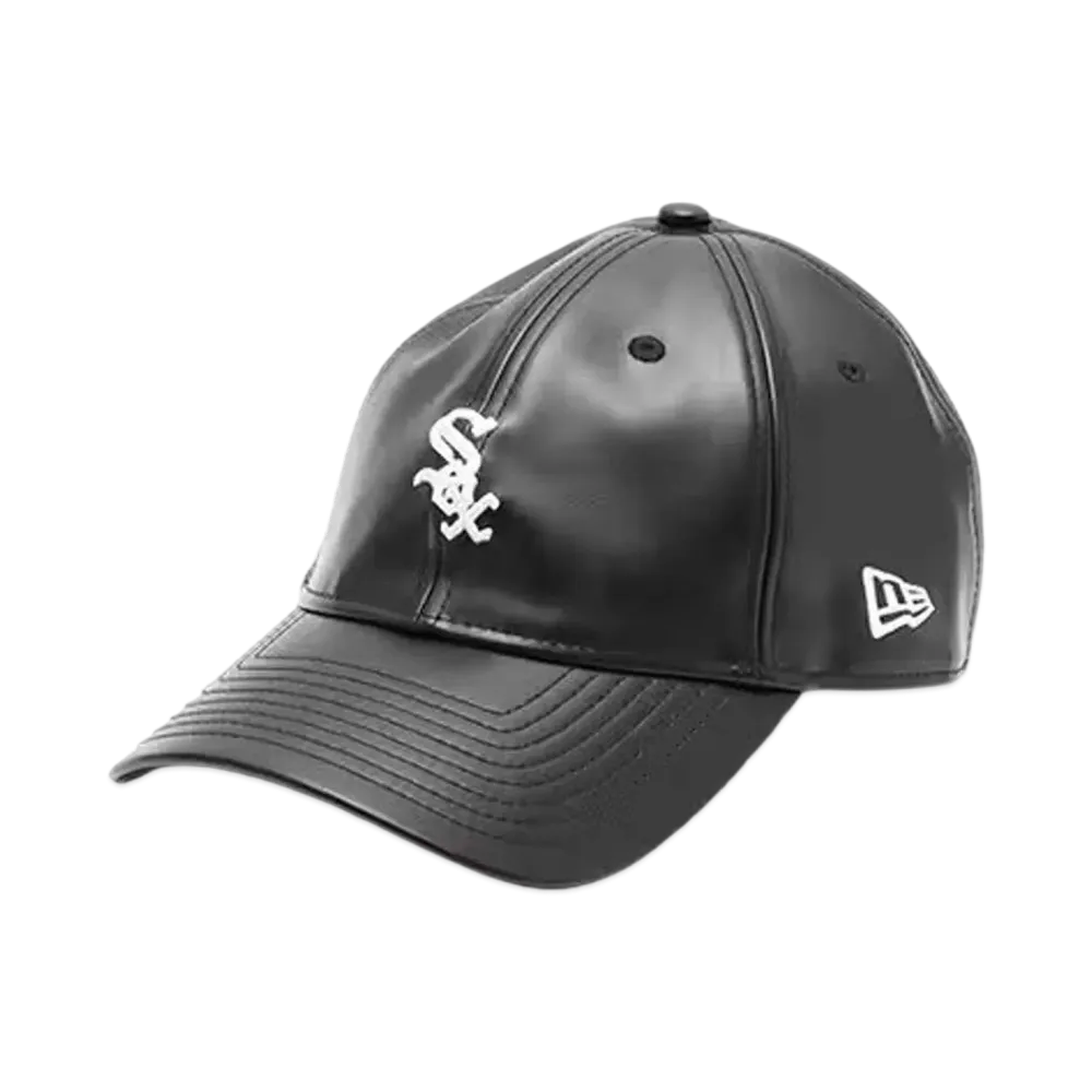 NEW ERA x atmos 9Twenty Chicago White Sox Wet Leather "Black"
