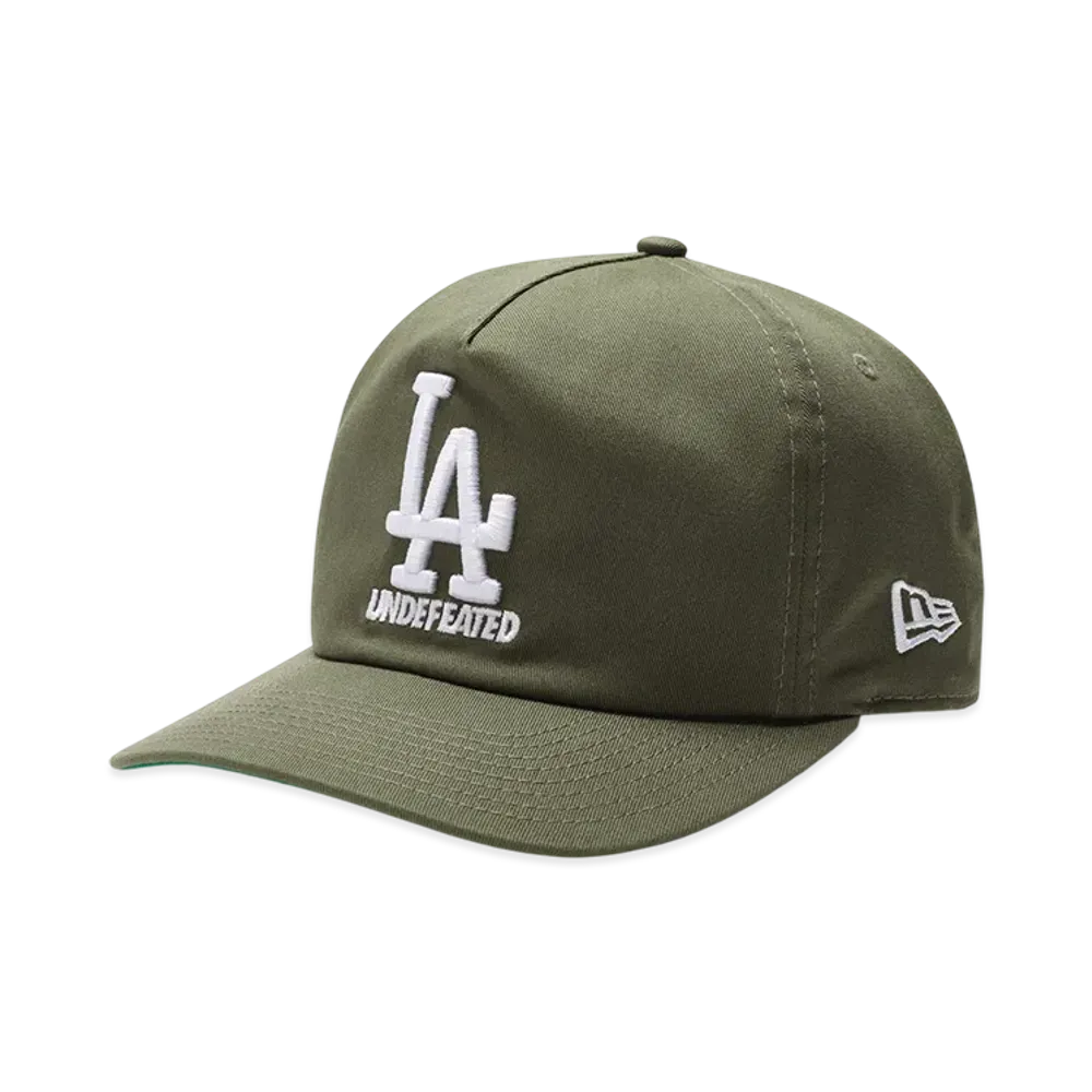 UNDEFEATED x New Era x Los Angeles Dodgers Stacked Logo Snapback "Olive"