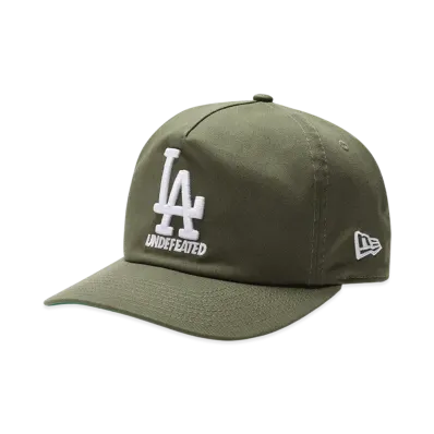 UNDEFEATED x New Era x Los Angeles Dodgers Stacked Logo Snapback "Olive"