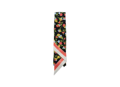 Valentino Garavani Women's Scarfs "Black"