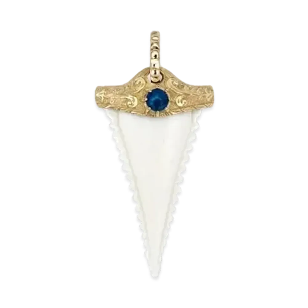GUCCI Shark Tooth Horn Pendant 18K "Yellow Gold"