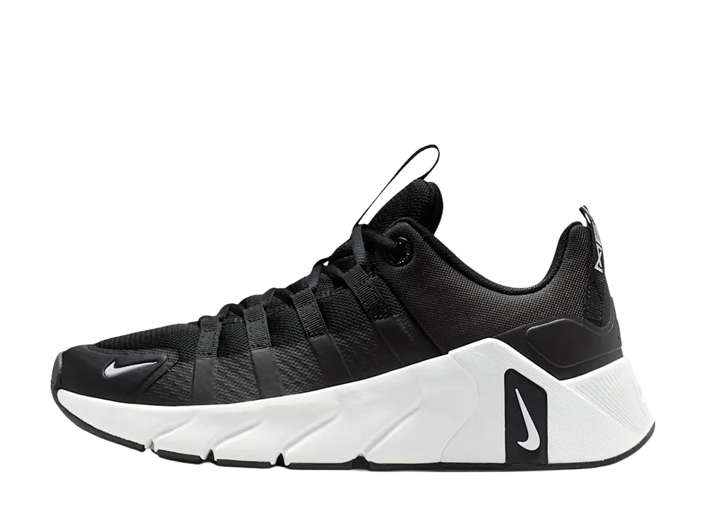 ナイキ ウィメンズ フリー メトコン7 "ブラック/ホワイト"