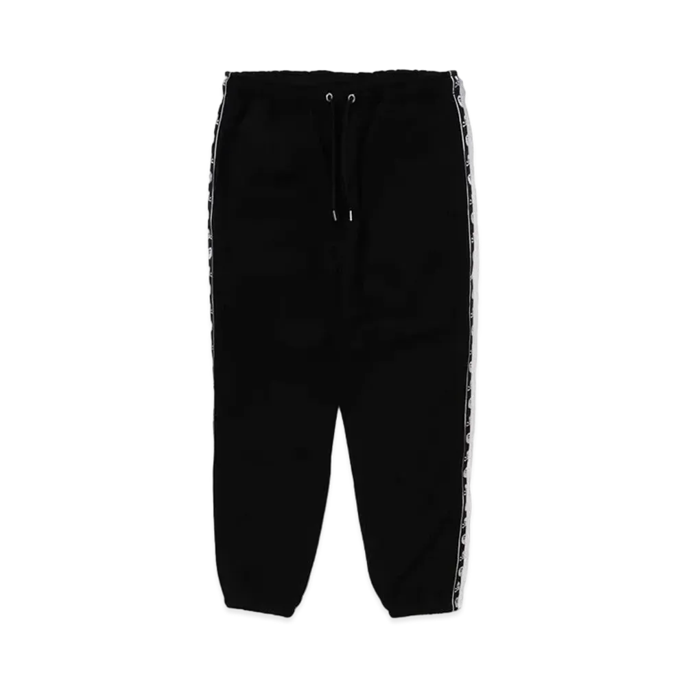A BATHING APE x mastermind JAPAN Woven Label Relaxed Fit Sweatpants "Black"