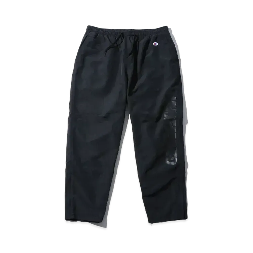 UNDEFEATED CHAMPION LOGO NYLON PANT - C8-P211 "Black"