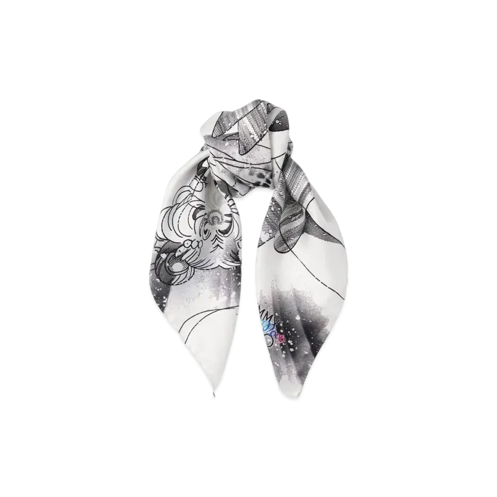 Jimmy Choo x Pretty Guardian Sailor Moon Super Sailor Moon Foulard (Includes 1 Pack of Collector Cards)