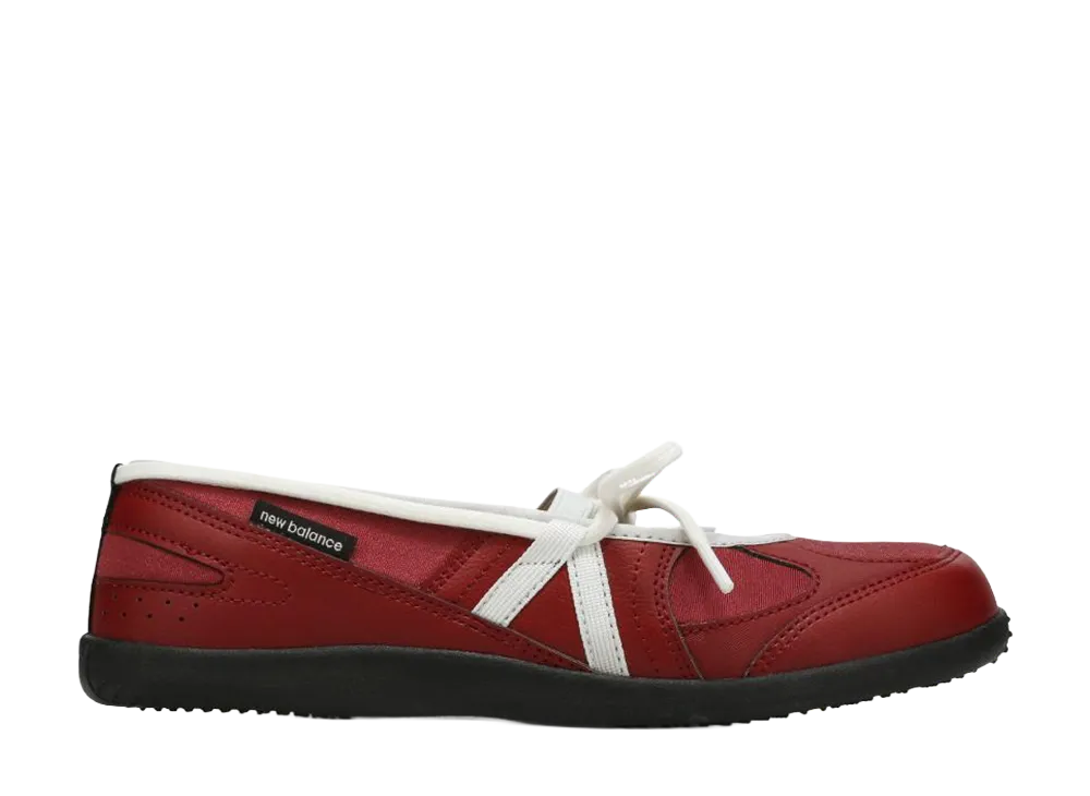 New Balance Women's Flat Breeze "Red"
