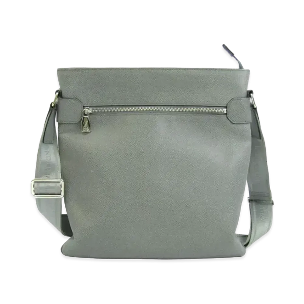 Louis Vuitton Sasha Taiga "Glacier"