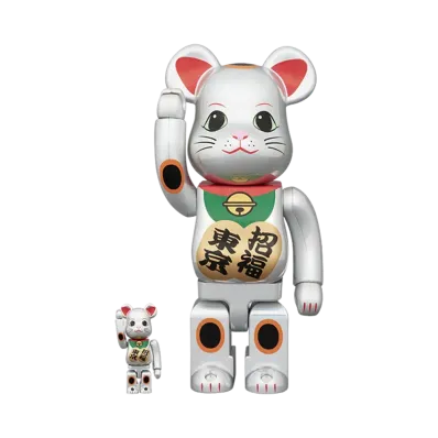 MEDICOM TOY "BEARBRICK" Bearbrick Lucky Cat Good Fortune Tokyo Dark Silver Chrome Ver. 100% & 400%