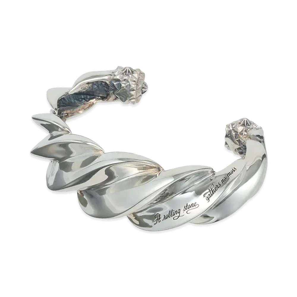 GDC x NATURAL INSTINCT Twist Angle Bangle "Silver"