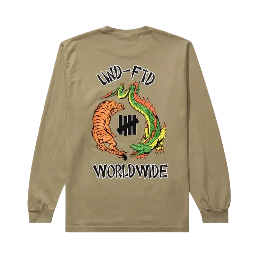 UNDEFEATED East Vs West L/S Tee "Brown"