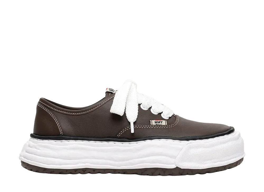 メゾンミハラヤスヒロ ベイカー26 オリジナルソールレザーローカットスニーカー "ブラウン"