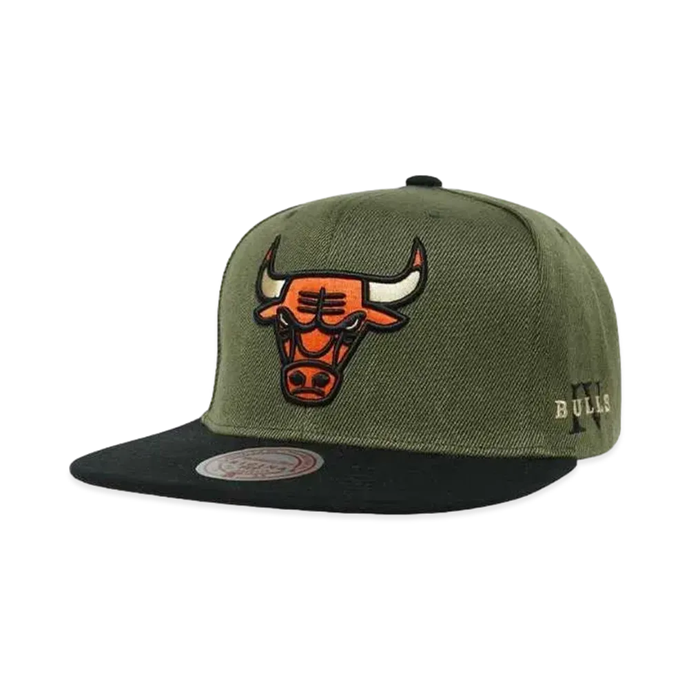 Mitchell&Ness NBA CORE IV SNAPBACK BULLS "OLIVE-BLACK"