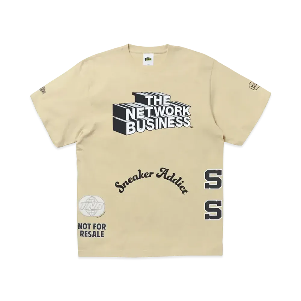 SNKRDUNK × THE NETWORK BUSINESS Tee "BEIGE"