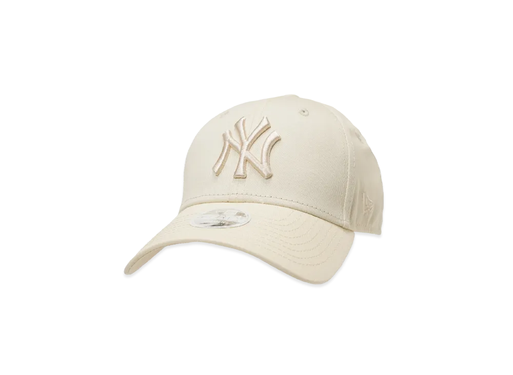 NEW ERA Women's LA NYY 940 9FORTY League Essential "NY Light Beige"