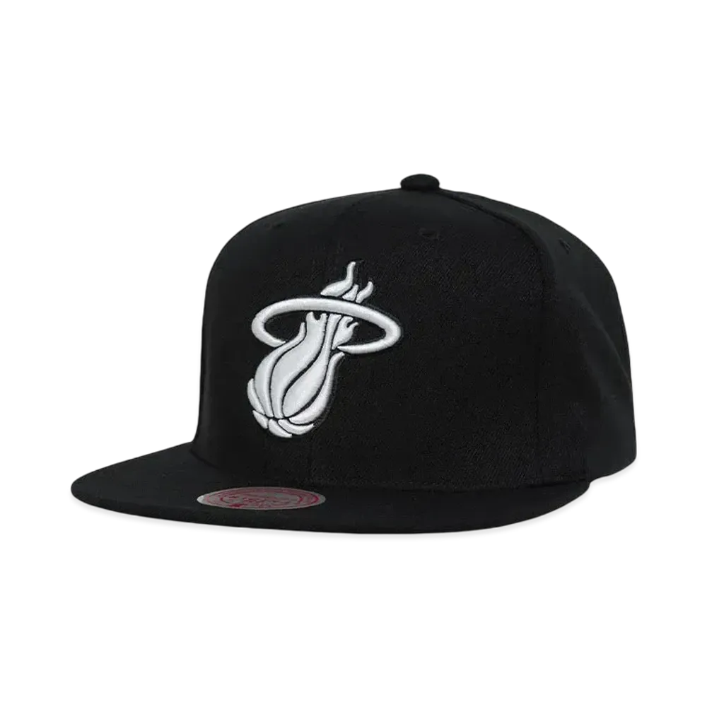 Mitchell&Ness NBA EVERGREEN BLACK WHITE SNAPBACK HEAT "BLACK"