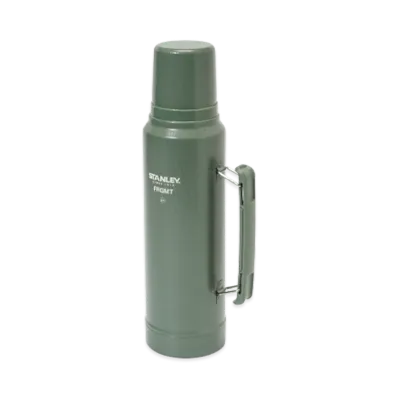 FRAGMENT DESIGN x STANLEY Classic Vacuum Bottle (1.0L) "Hammertone Green"