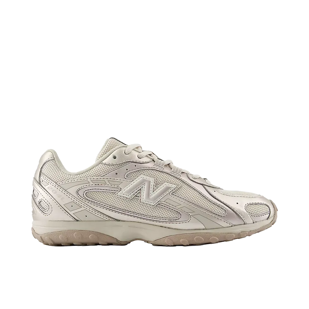 New Balance 204L "Timberwolf/Light Gold Metallic"