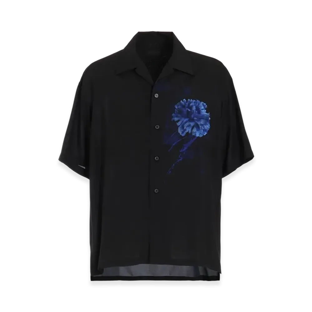 S'YTE Blue Carnation Collage Printed Open-Collar Shirt "Black"