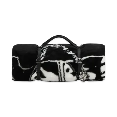 CHARLES & KEITH Illustration Heart Cosmo Blanket "Black"