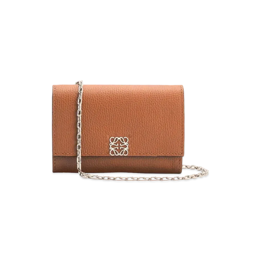 LOEWE Anagram Wallet On Chain In Pebble Grain Calfskin "Tan"