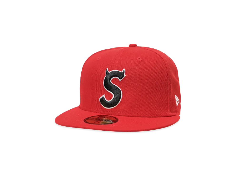 Supreme Devil S Logo New Era "Red"