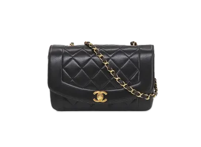 CHANEL Matelasse Diana Flap 22 Chain Shoulder Lambskin "Black"