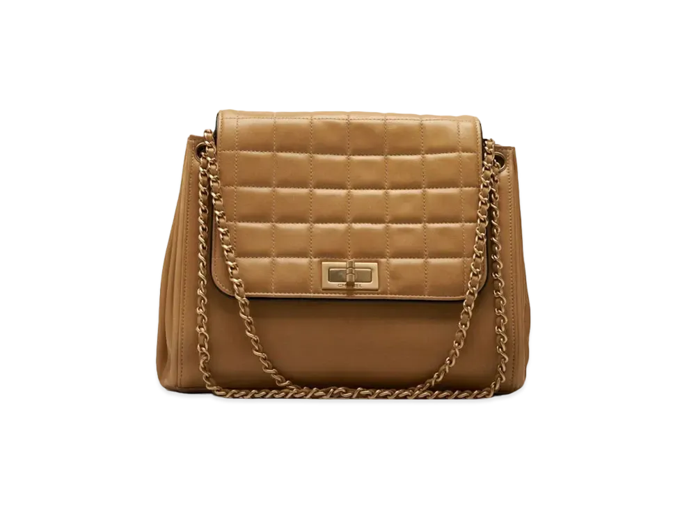 シャネル チョコバー 2.55 チェーンショルダーバッグ ラムスキン