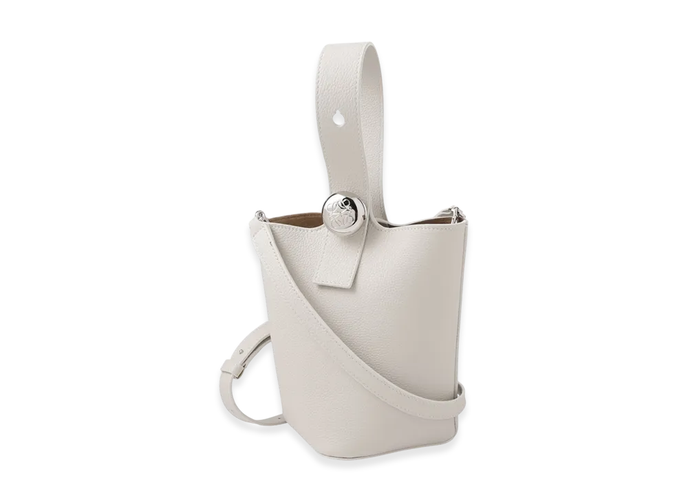 LOEWE Pebble Bucket Bag Mini "White"