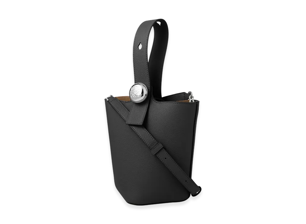 LOEWE Pebble Bucket Bag Mini "Black"