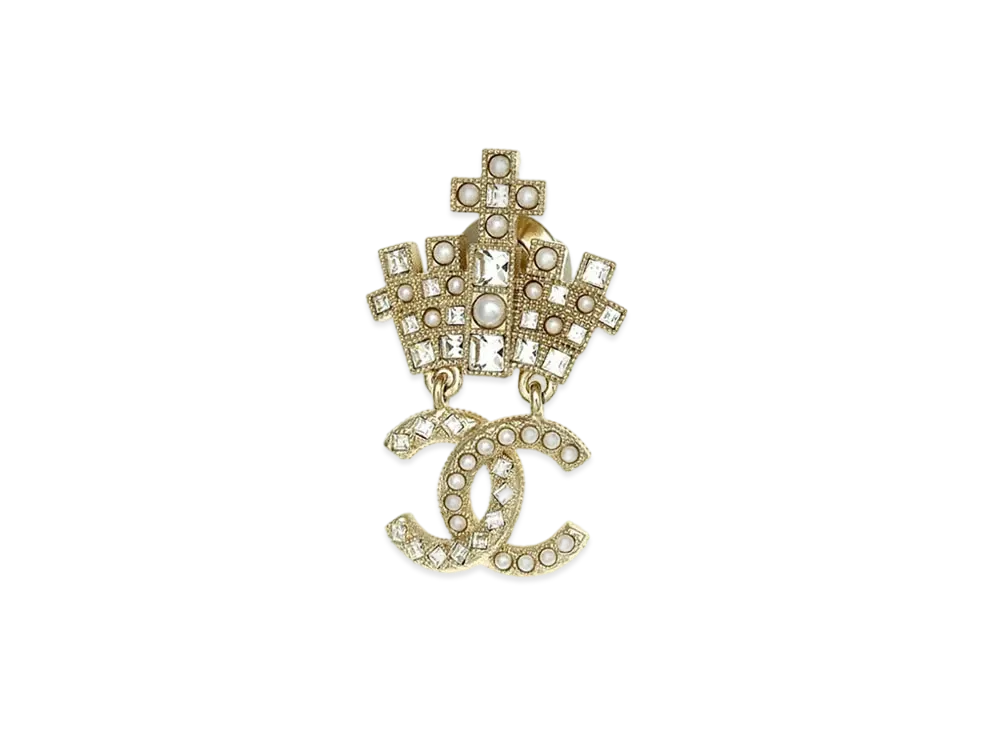 CHANEL Pearl Crystal CC Brooch "Gold"