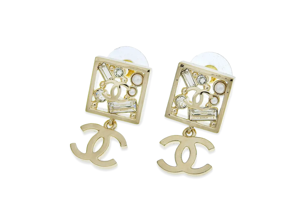 CHANEL Women's Earrings "Gold"