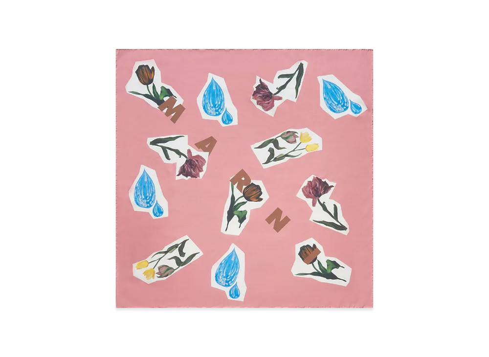 マルニ x オラオルスローン x ソルジャーボーイフレンド フラワーコラージュ入りシルクフーラード "カメリア/ピンク" ACMC0185A0UAS022CFC33