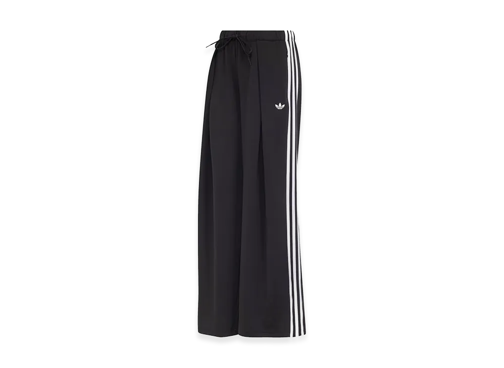 adidas Adiluna Season 2 x BLACKPINK JENNIE Women's Pleated Track Pants "Black"