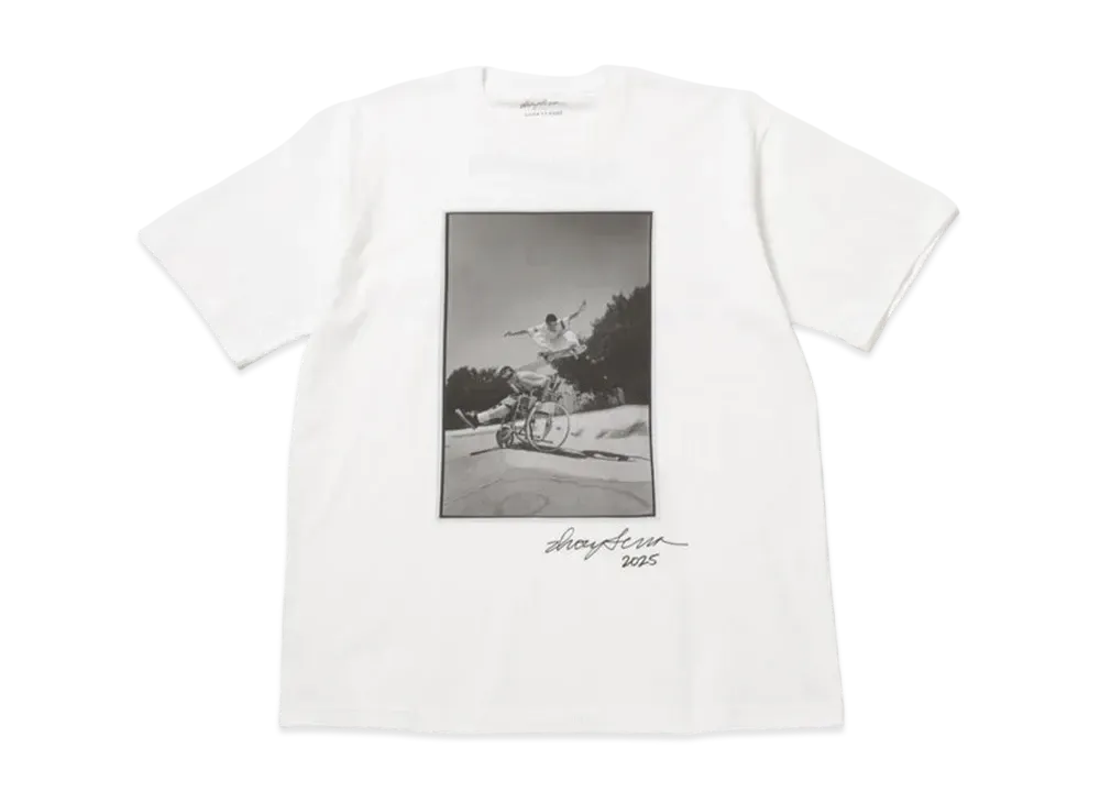 ADAM ET ROPE Exclusive Ivory Serra Tee Shelter Serra And Jake at Derby Park "White"