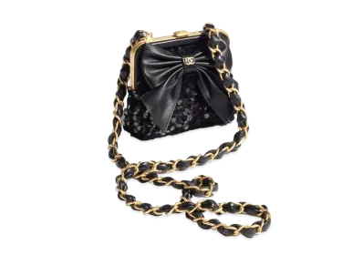 CHANEL Clutch with Chain Tweed, Sequins & Gold-Tone Metal "Black"