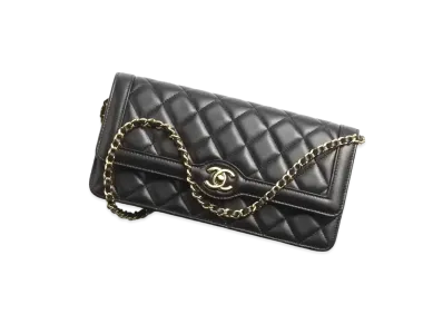CHANEL Cluch with Chain Lambskin & Gold-Tone Metal "Black"